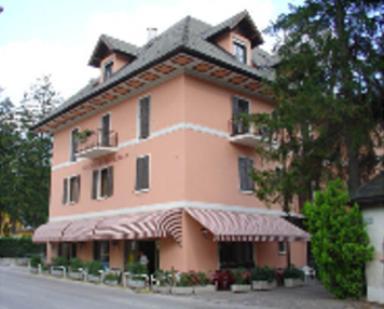 Albergo San Cristoforo بيرجيني فالسويانا المظهر الخارجي الصورة